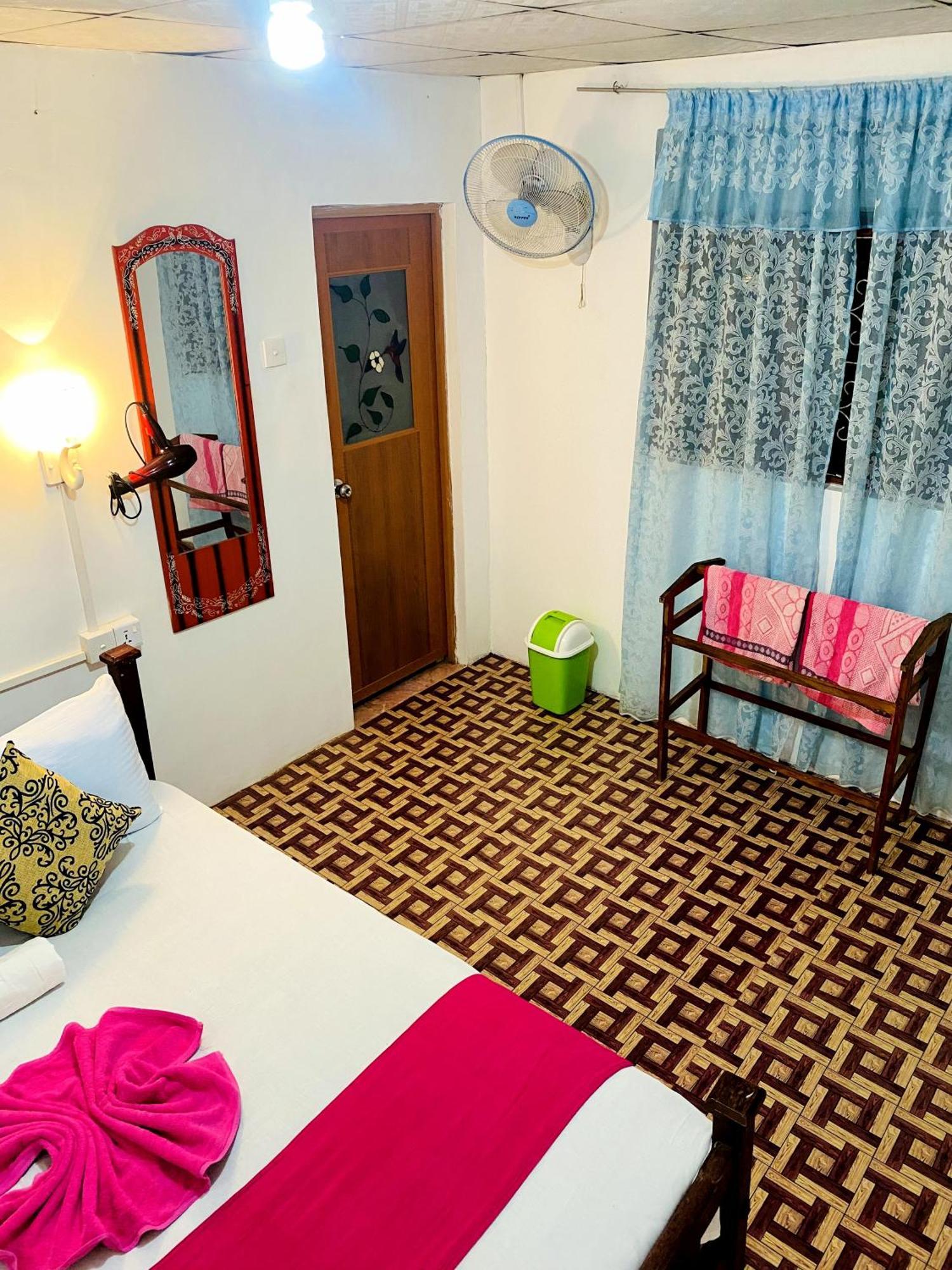 Sigiri Lakshan Home Stay Sigiriya Exterior foto